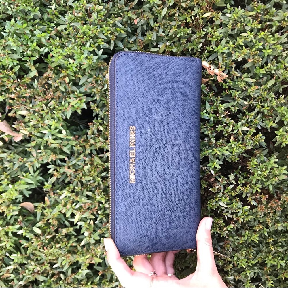 Michael Kors wallet